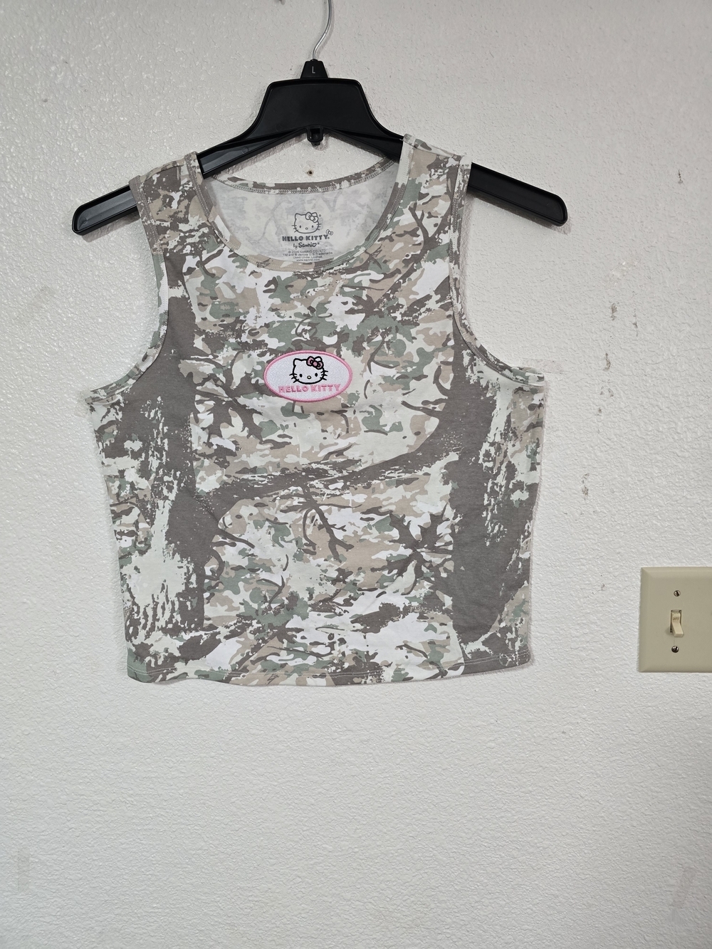 Hello Kitty Camo Crop Tank Top - Neutral Camo